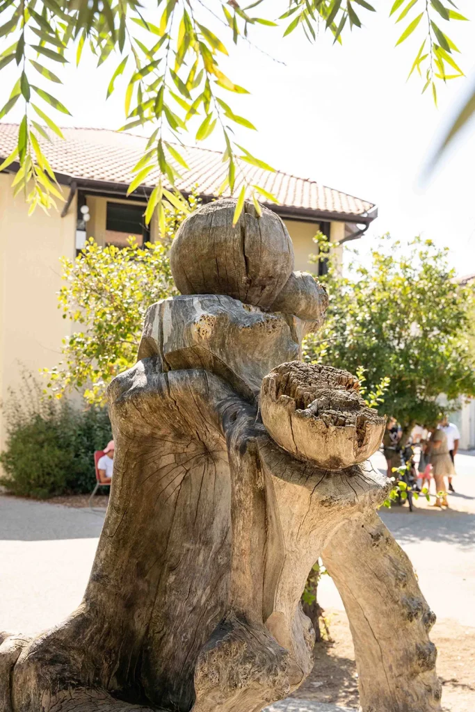 Les sculptures en bois flotté sur le Mail à Vieux-Boucau