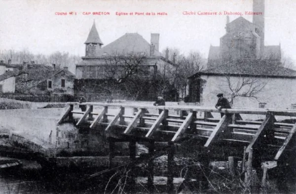 Pont au dessus du Boudigau datant des années 1900.