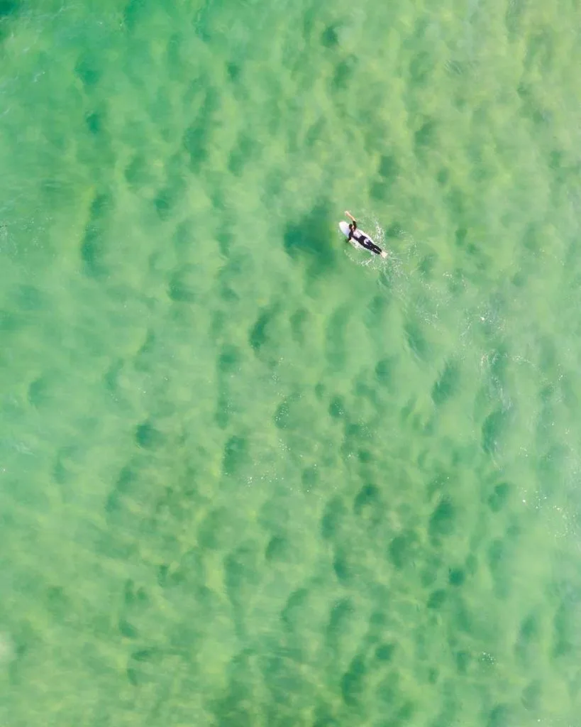 Surfeur vue drone