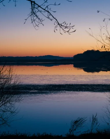 Coucher de soleil sur la réserve naturelle du marais d'Orx