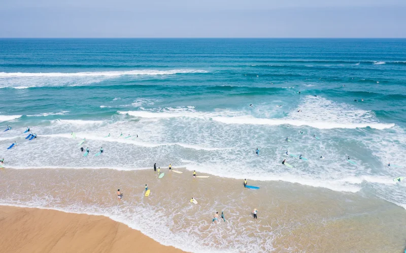 cours de surf à la plage de Messanges