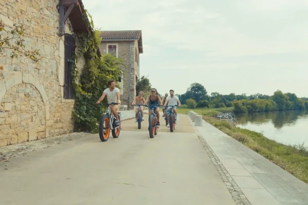 vélo sur les bords de l'Adour par la voie verte scandibérique