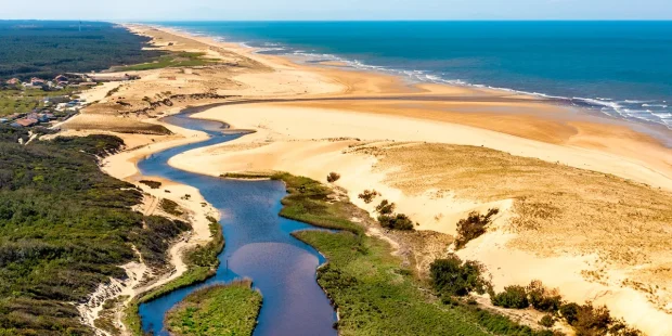 Le Courant d'Huchet, réserve naturelle à Moliets-et-Maâ dans les Landes