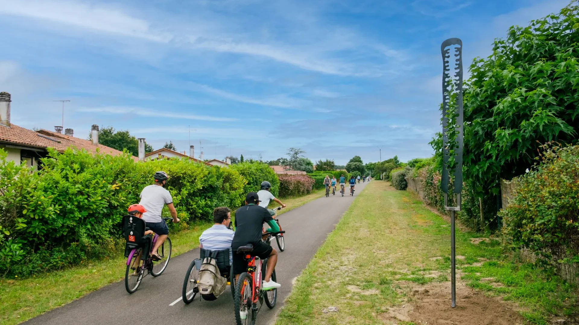 Piste cyclable au sud des Landes. Départ de l'Itiné'rêve à Soustons Centre.